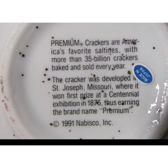 Set of 2 Premium Crackers Mugs, Soup, Chili, Cocoa, Coffee, 1991 Made in Japan - Picture 2 of 7